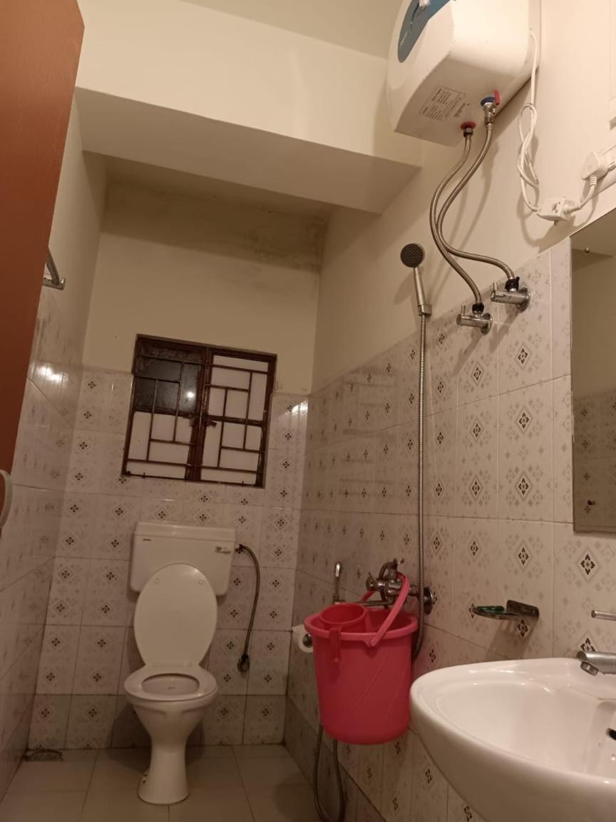 Hotel Travellers Inn Šillong Exteriér fotografie