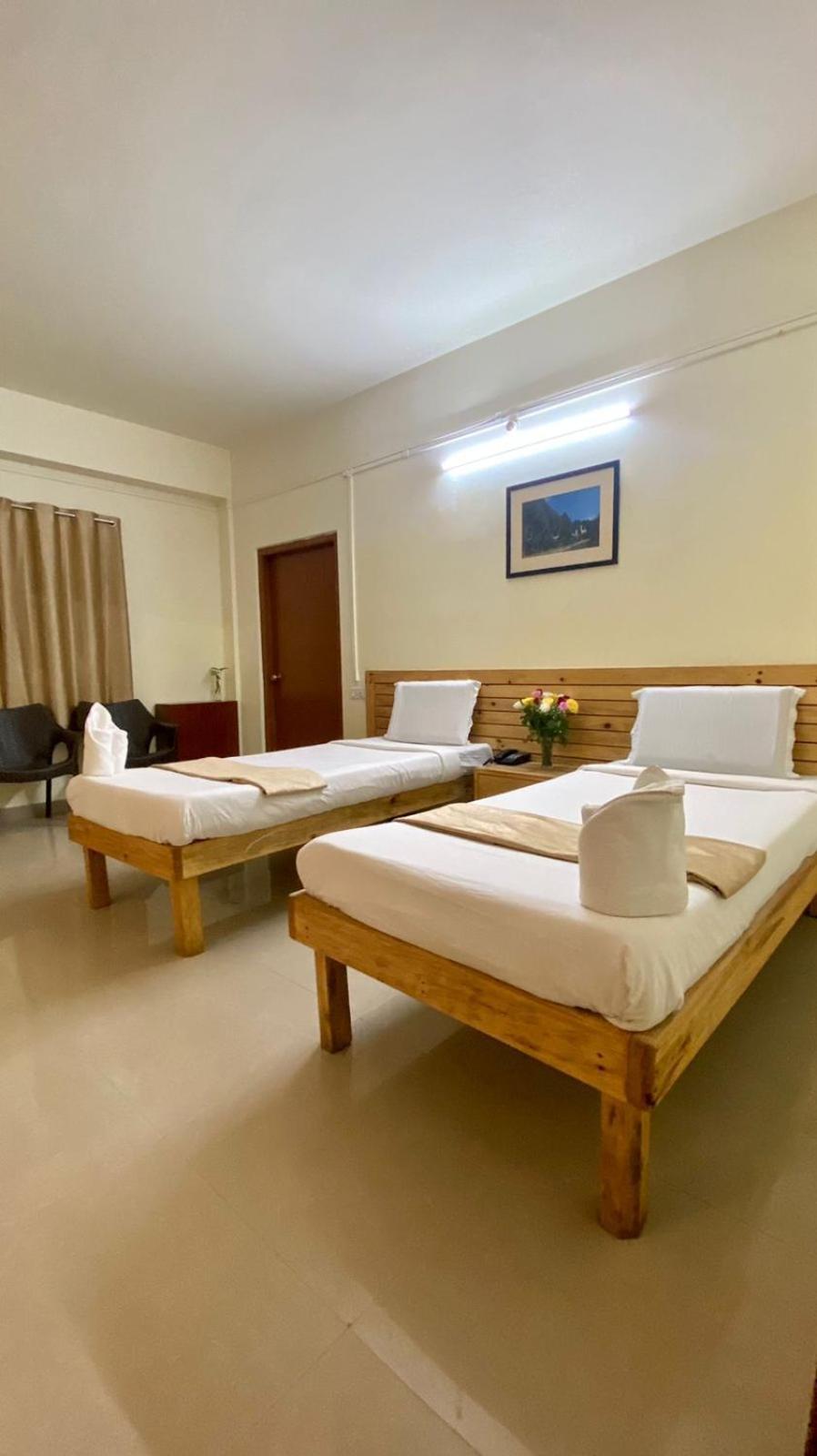 Hotel Travellers Inn Šillong Exteriér fotografie